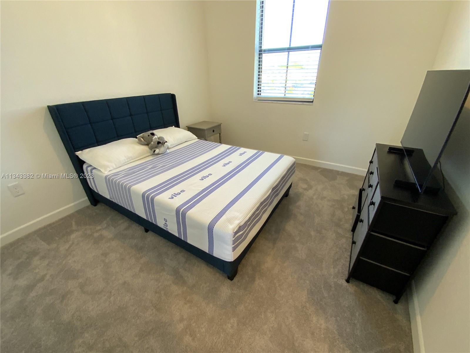 PINE ISLE - Residential Lease