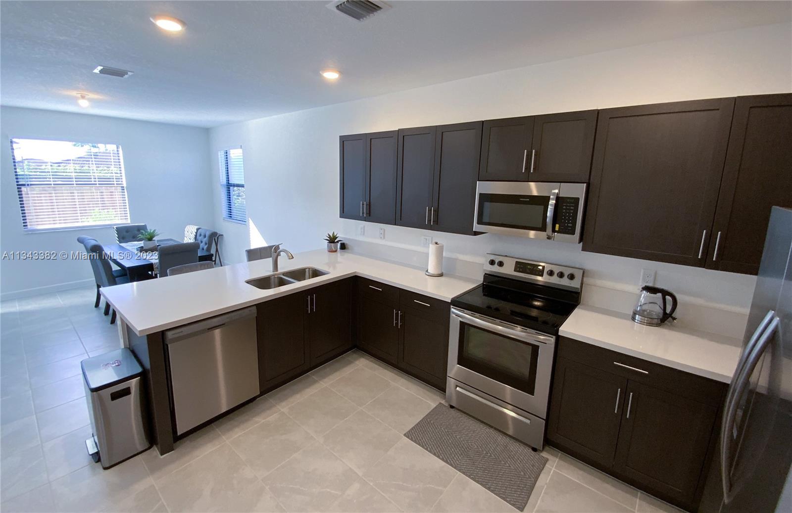 PINE ISLE - Residential Lease