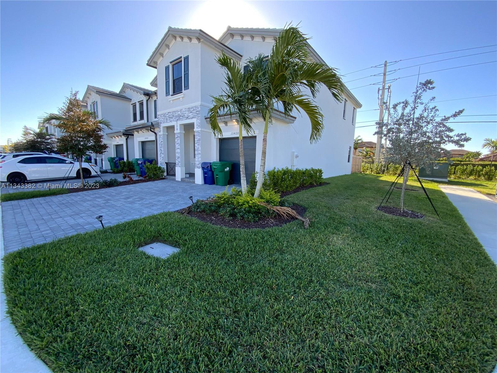PINE ISLE - Residential Lease