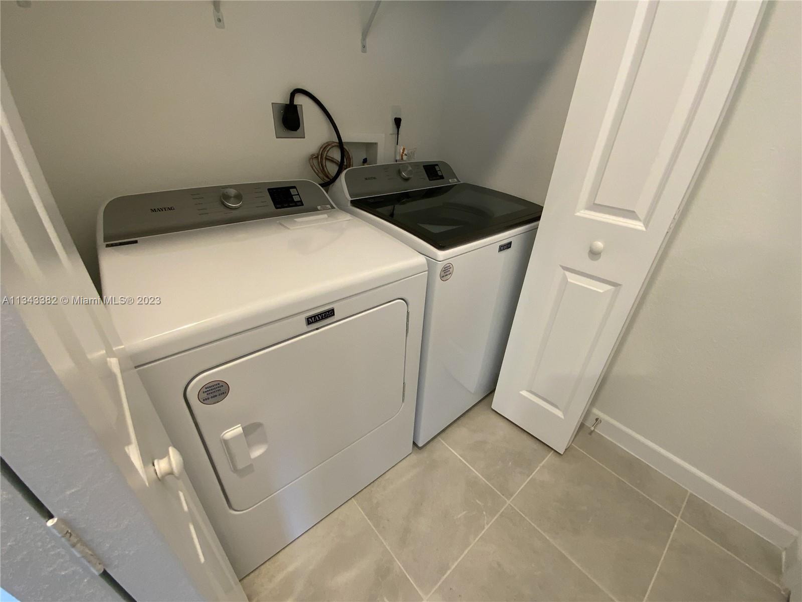 PINE ISLE - Residential Lease