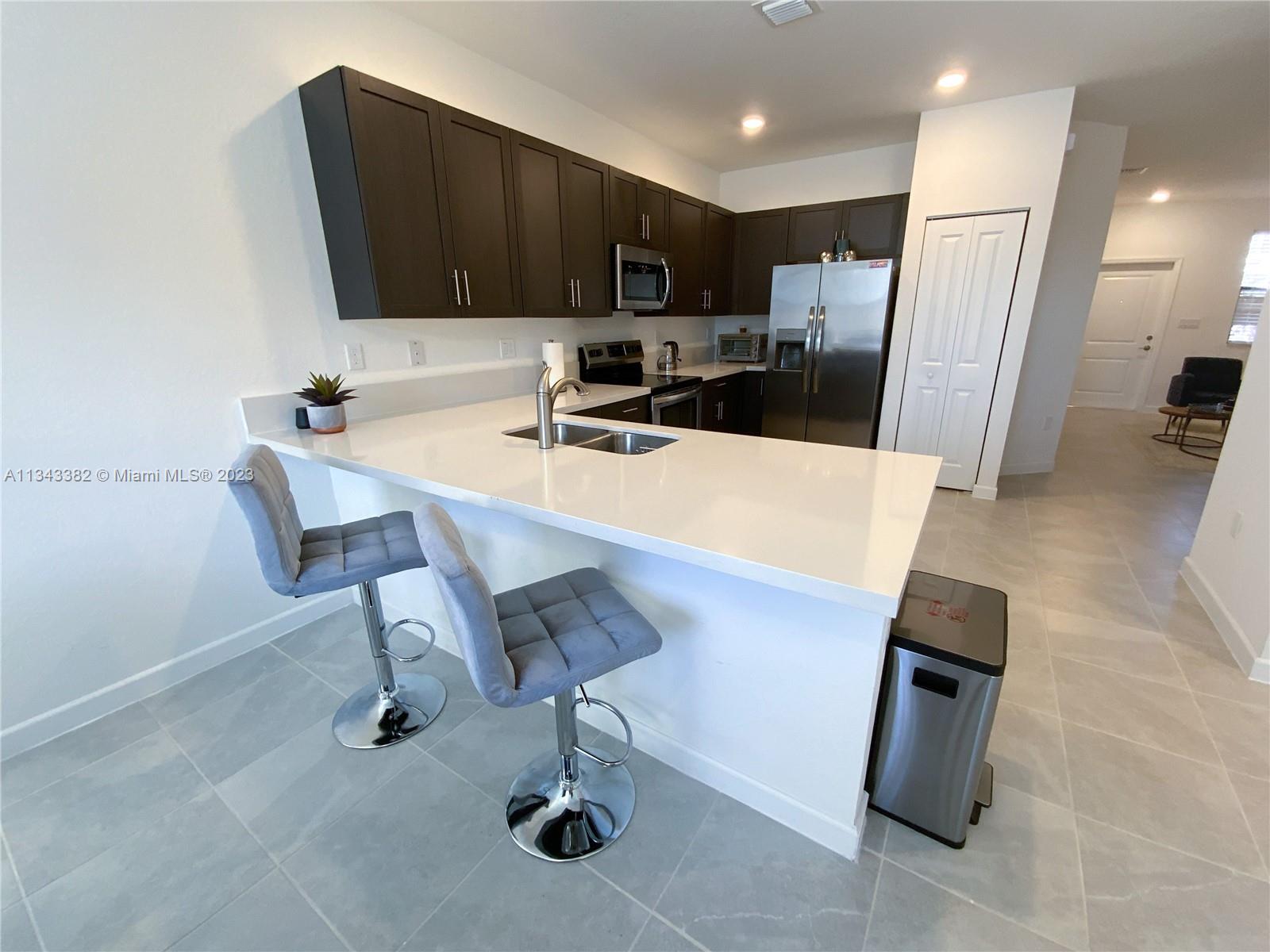 PINE ISLE - Residential Lease