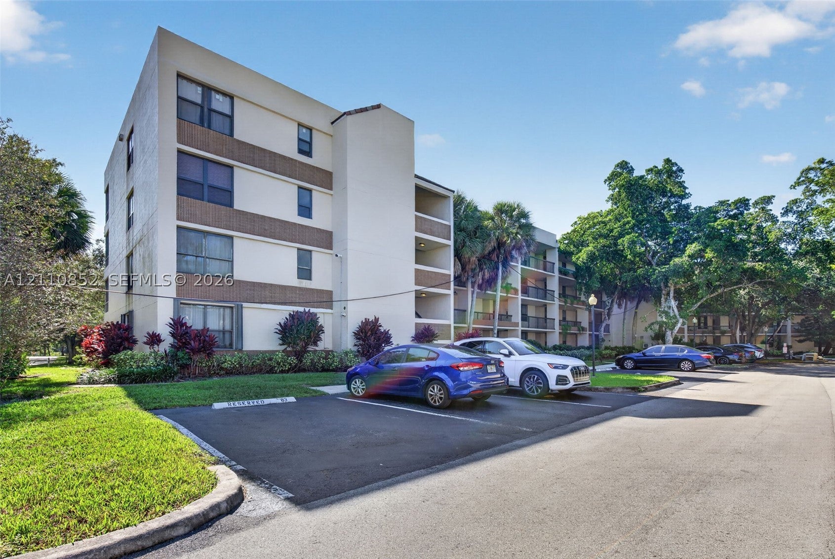 7500 NW 1st Ct 302-3