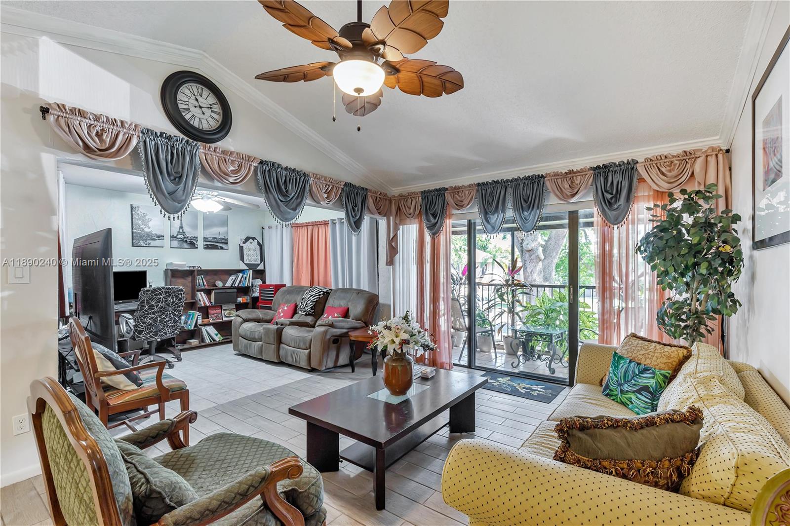 HAMPTON COURT CONDO - Residential