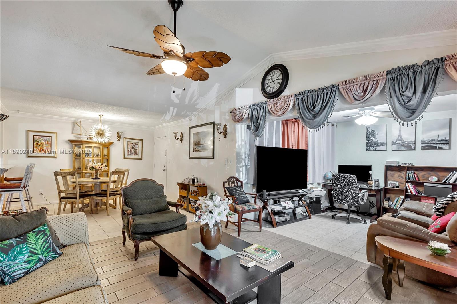 HAMPTON COURT CONDO - Residential
