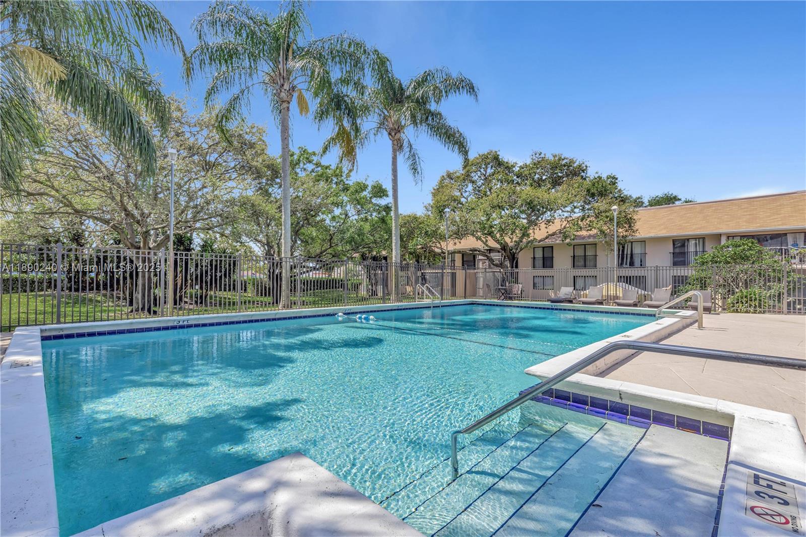 HAMPTON COURT CONDO - Residential