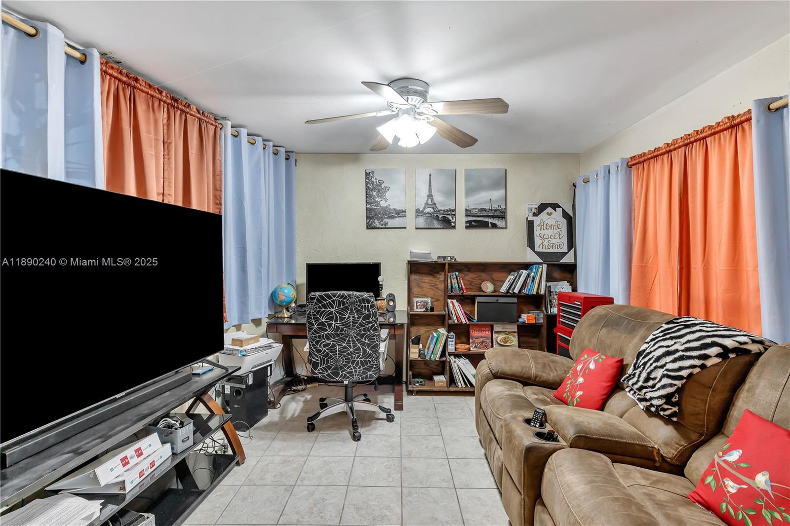 HAMPTON COURT CONDO - Residential