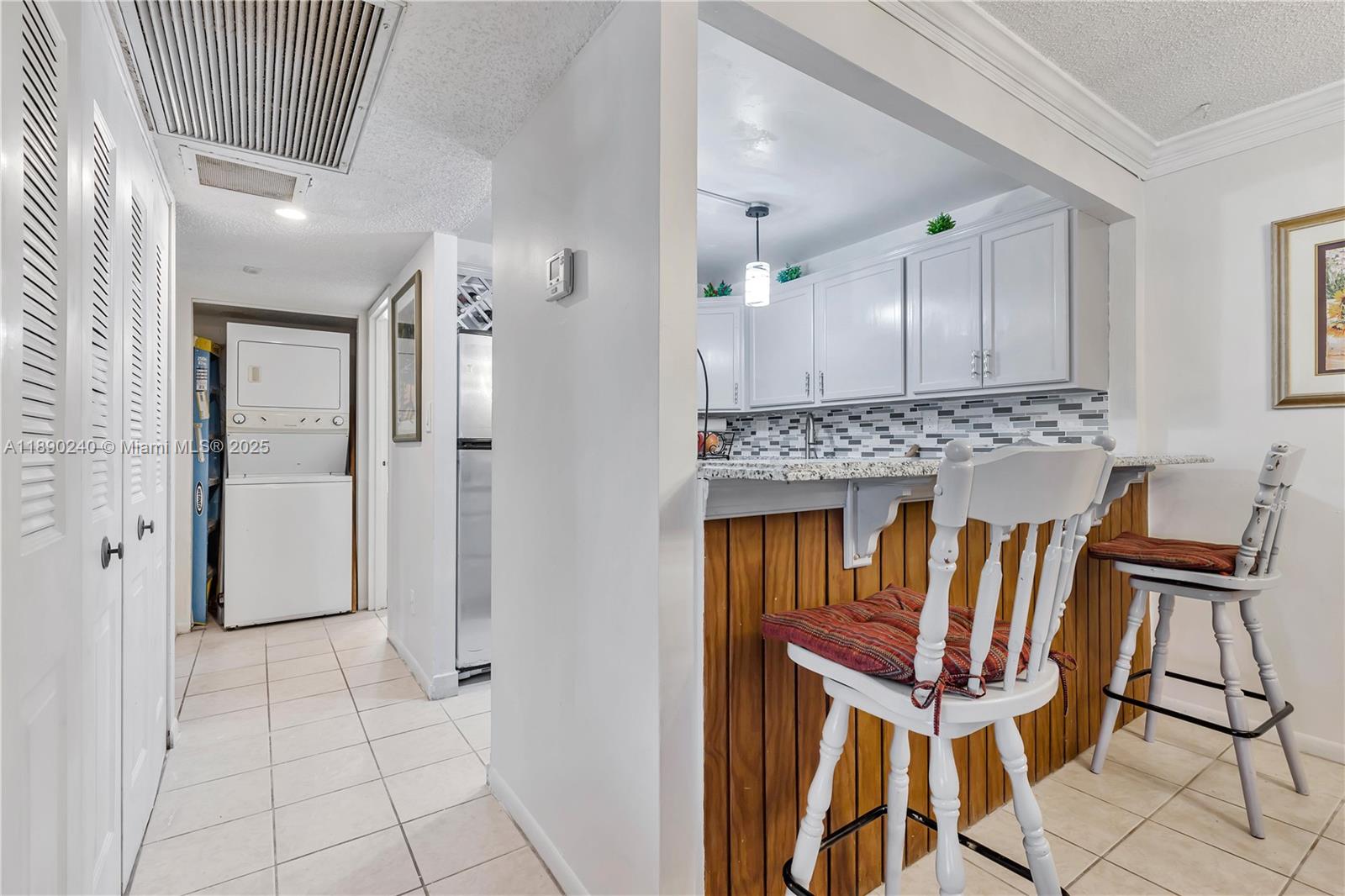 HAMPTON COURT CONDO - Residential