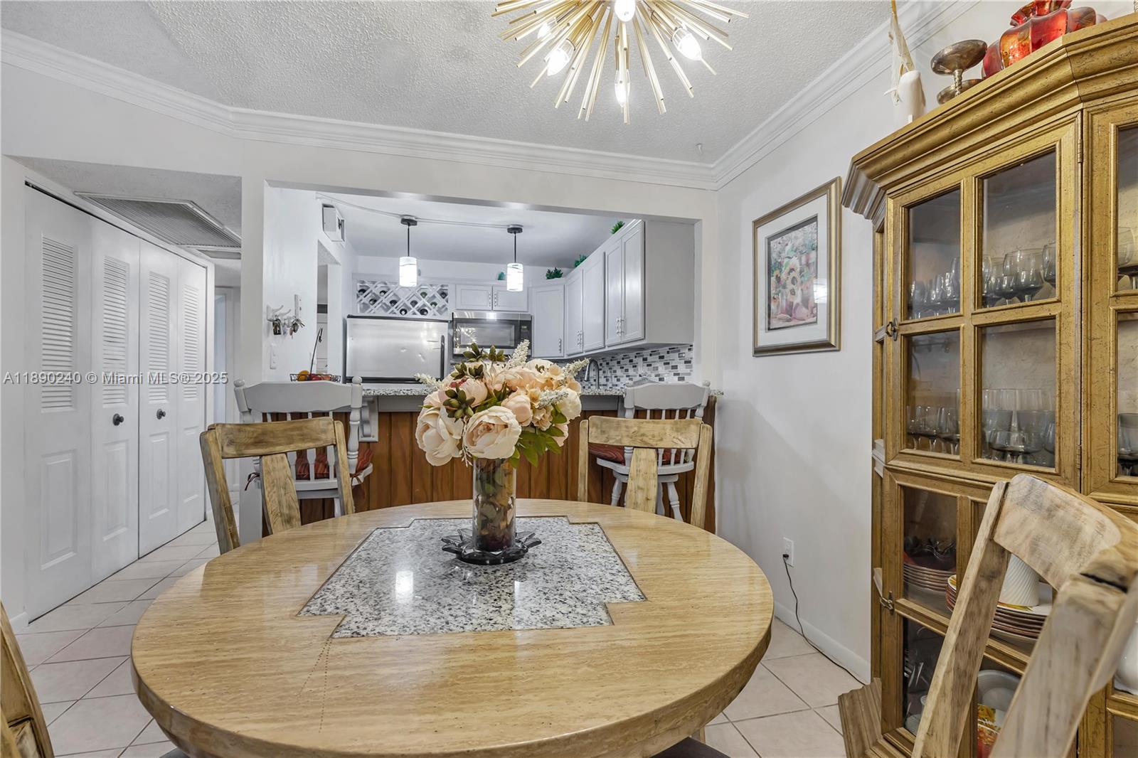HAMPTON COURT CONDO - Residential
