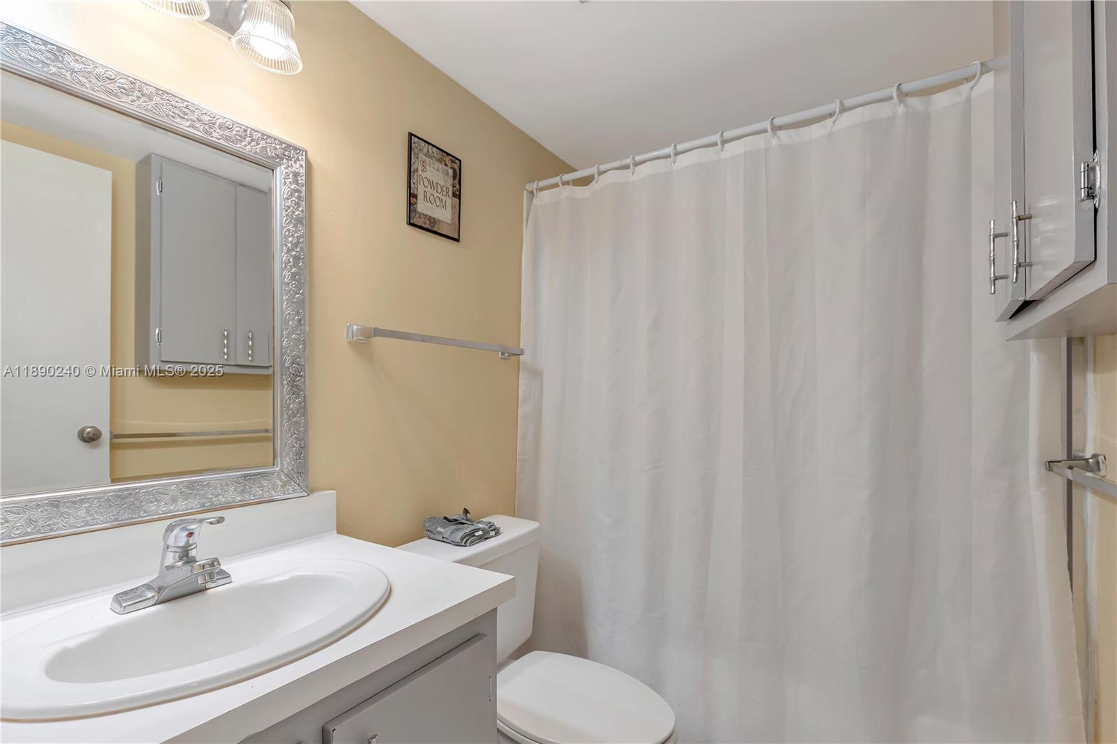 HAMPTON COURT CONDO - Residential