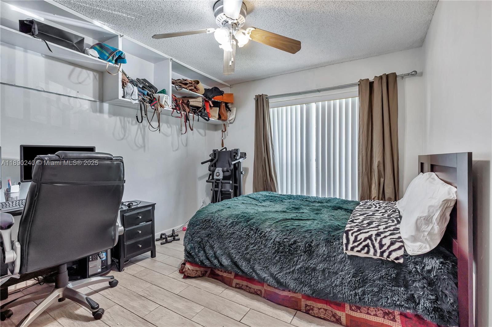 HAMPTON COURT CONDO - Residential