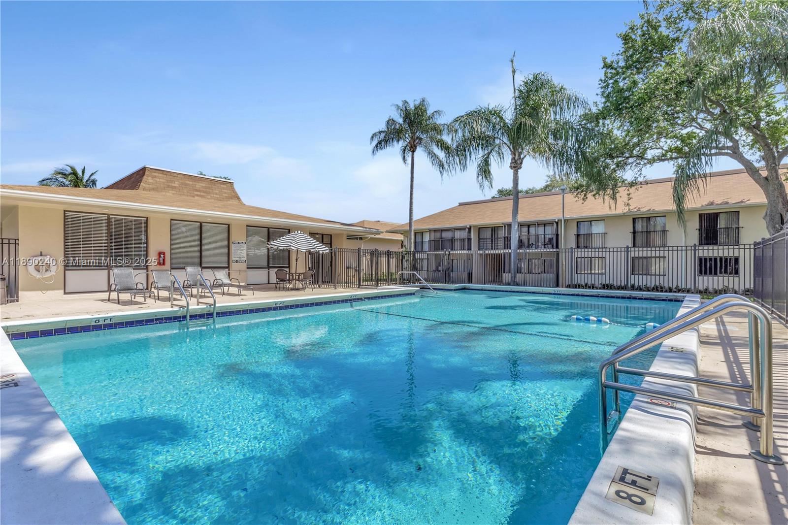 HAMPTON COURT CONDO - Residential