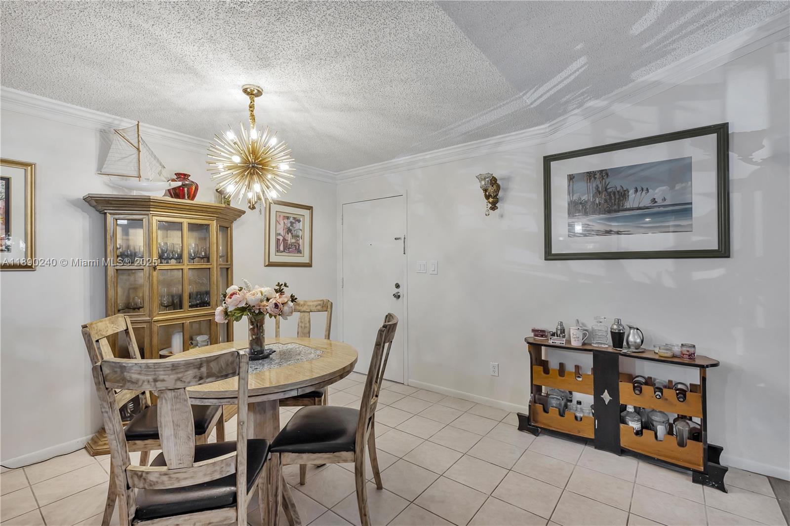 HAMPTON COURT CONDO - Residential