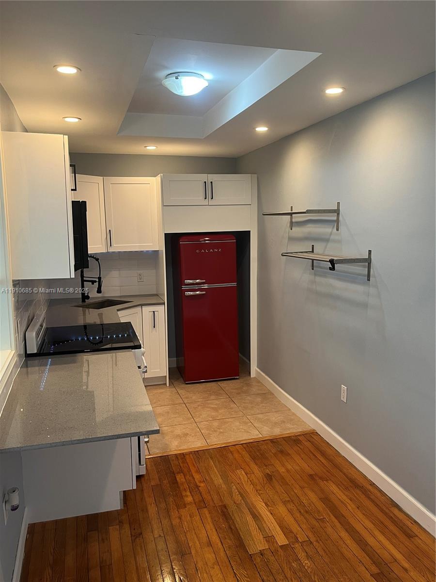 223 CALABRIA CONDO - Residential Lease