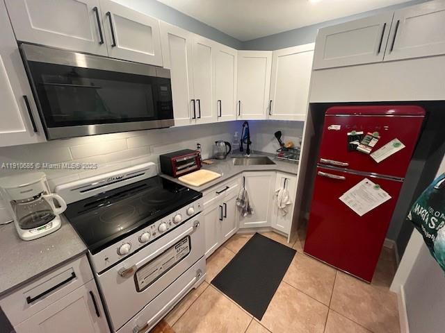 223 CALABRIA CONDO - Residential Lease