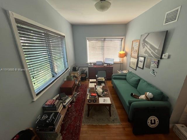 223 CALABRIA CONDO - Residential Lease