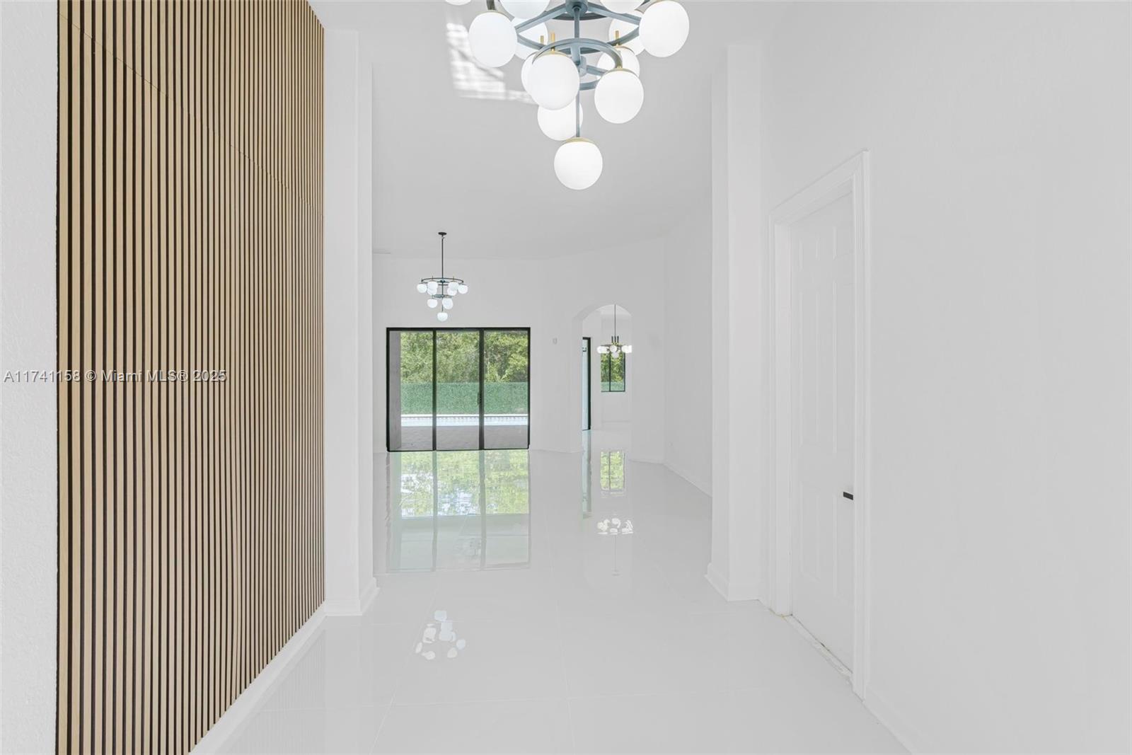 7551 Sw 187th St, Cutler Bay, Miami-Dade County, Florida - 5 Bedrooms  
4 Bathrooms - 