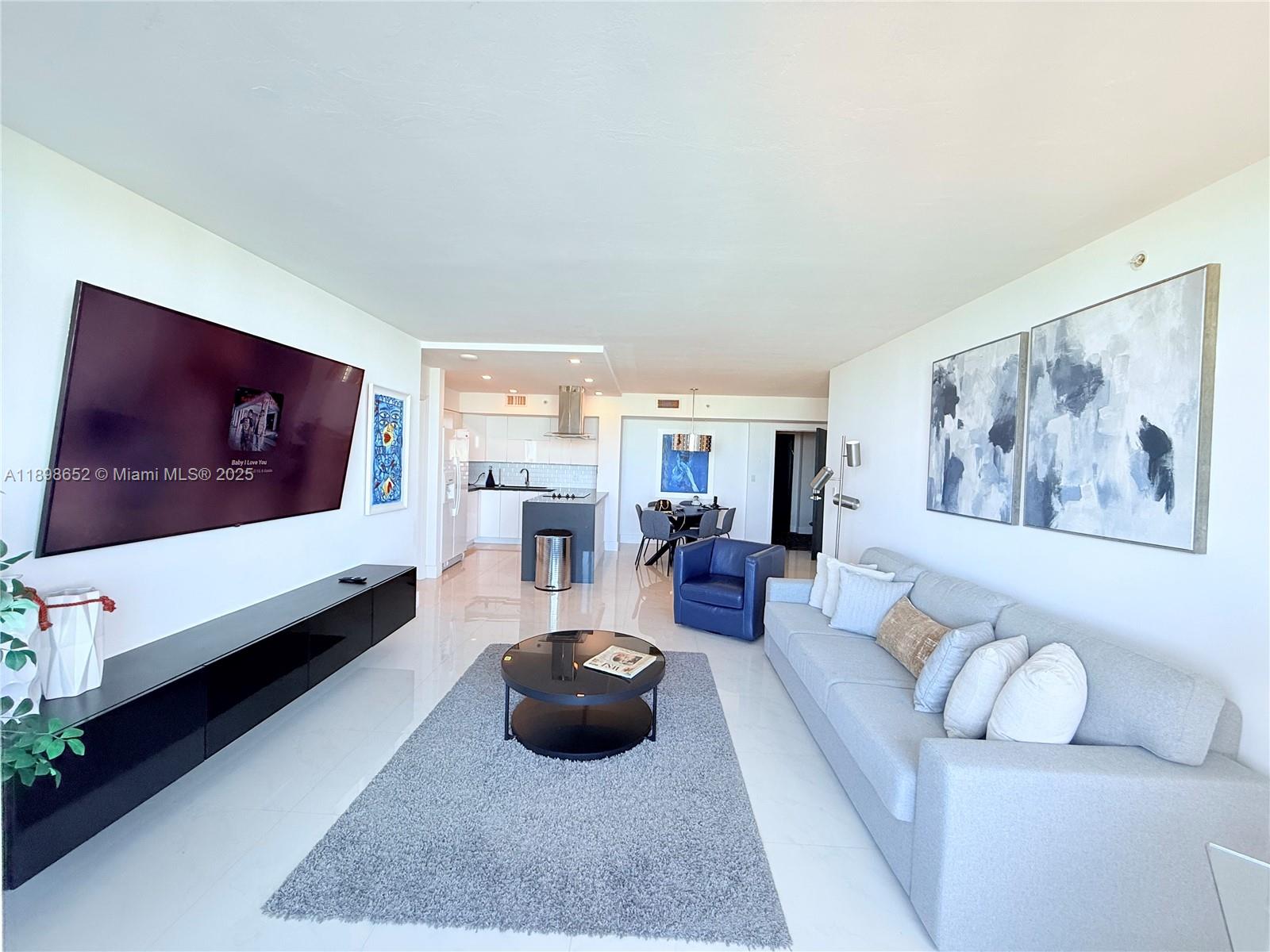 YACHT CLUB AT PORTOFINO C - Residential