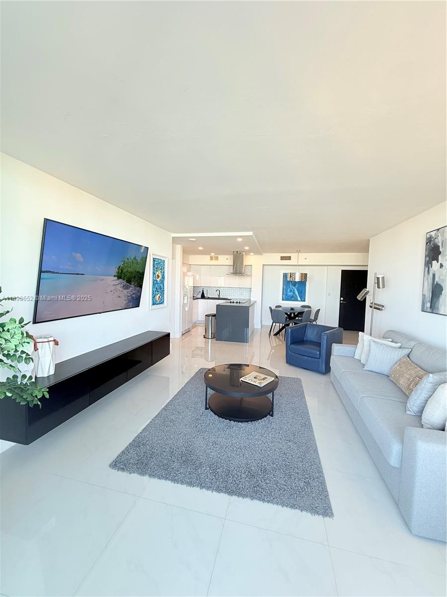 YACHT CLUB AT PORTOFINO C - Residential