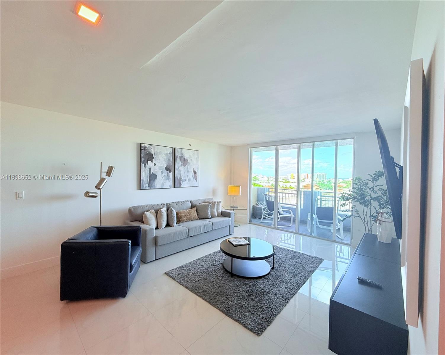 YACHT CLUB AT PORTOFINO C - Residential