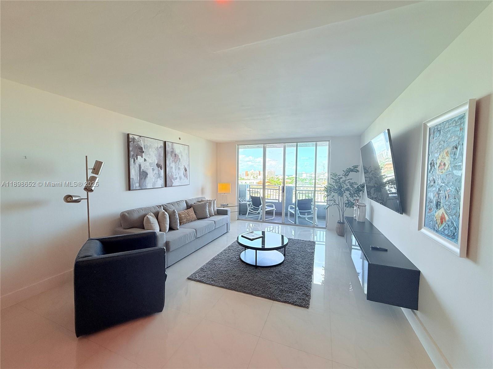 YACHT CLUB AT PORTOFINO C - Residential