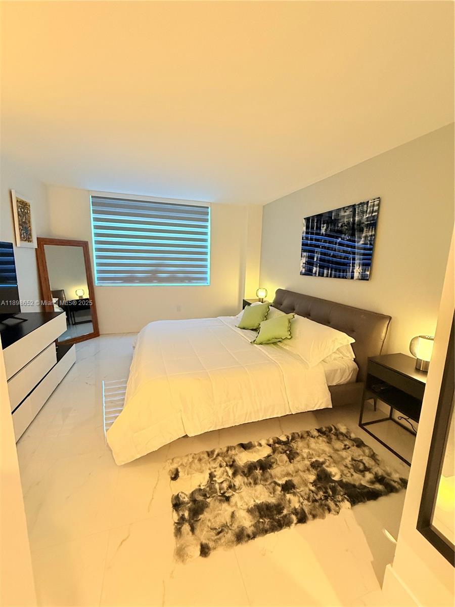 YACHT CLUB AT PORTOFINO C - Residential