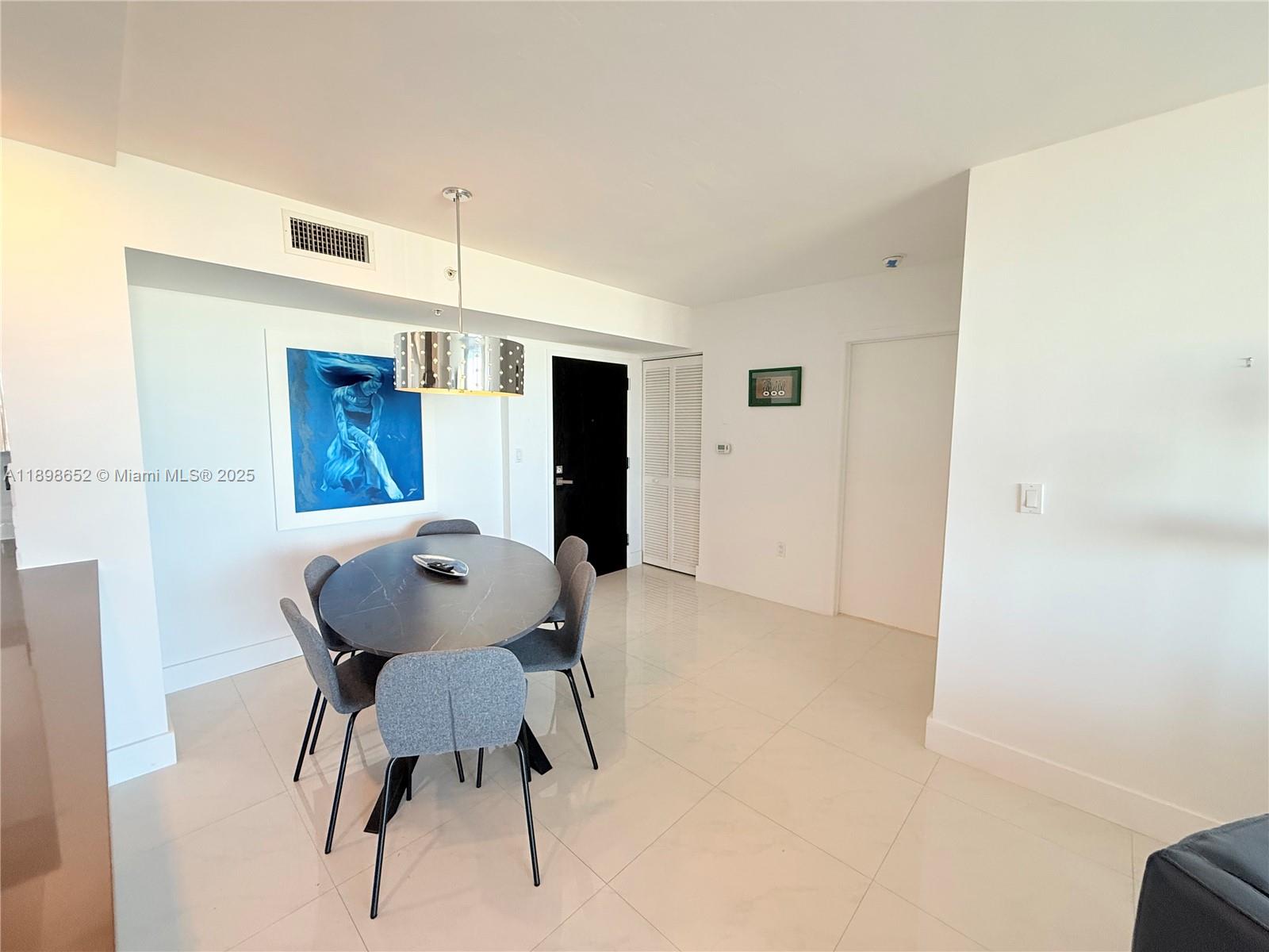YACHT CLUB AT PORTOFINO C - Residential