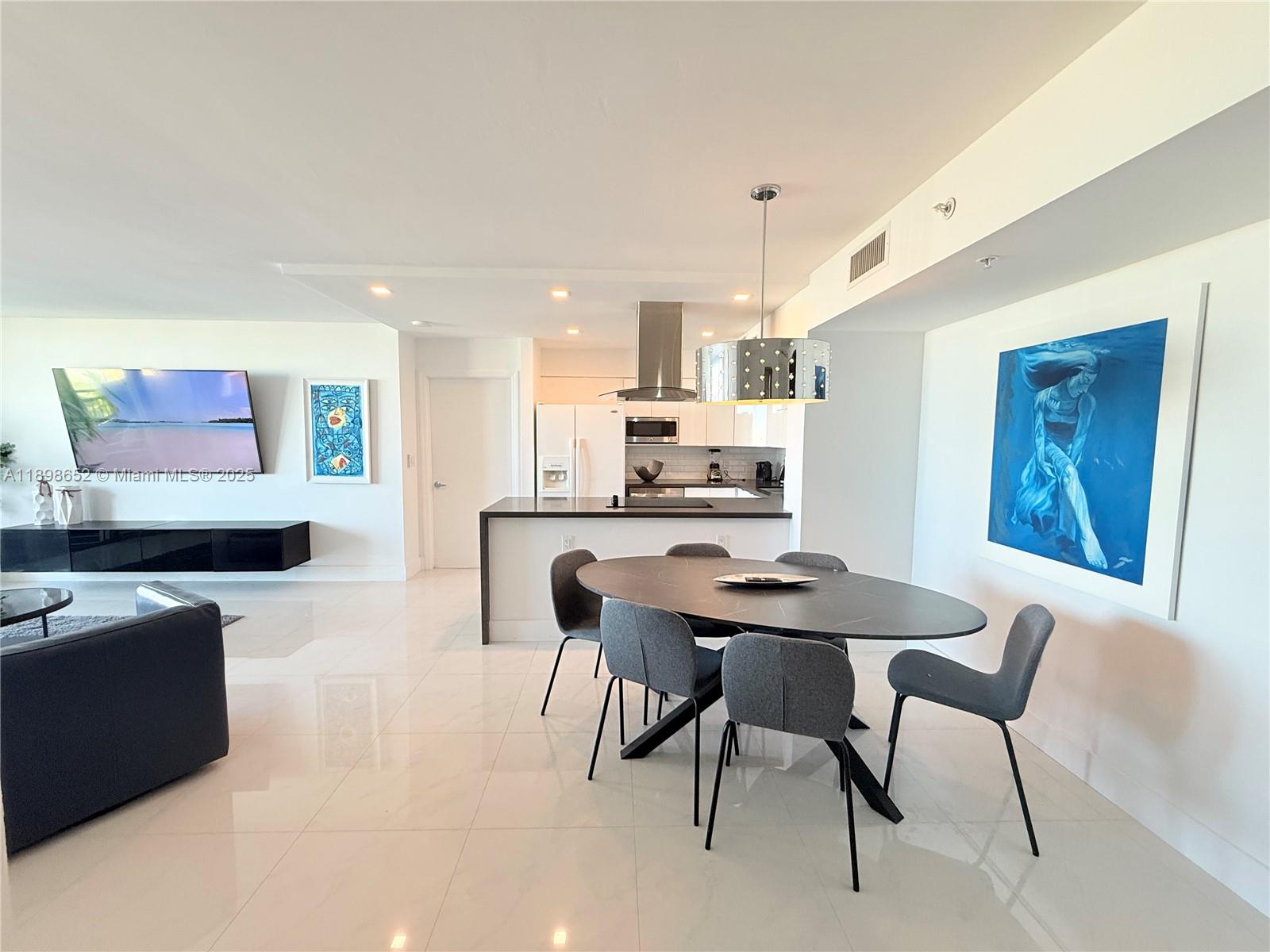 YACHT CLUB AT PORTOFINO C - Residential