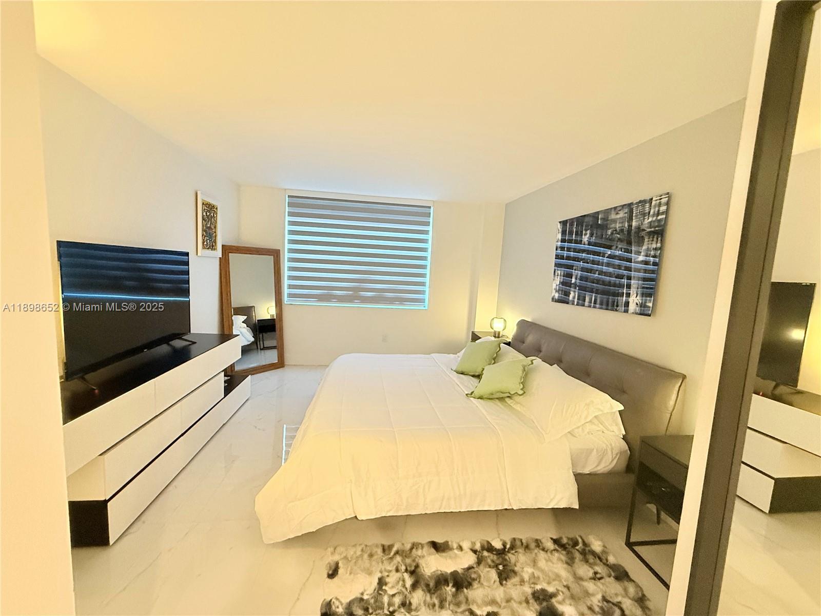 YACHT CLUB AT PORTOFINO C - Residential