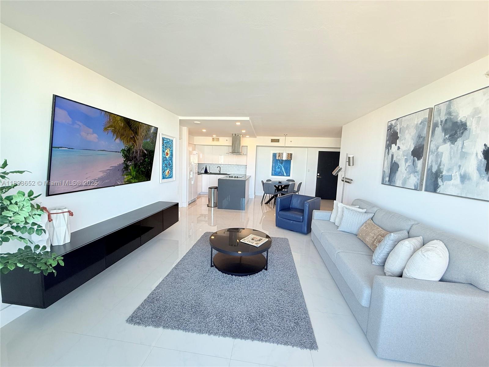 YACHT CLUB AT PORTOFINO C - Residential