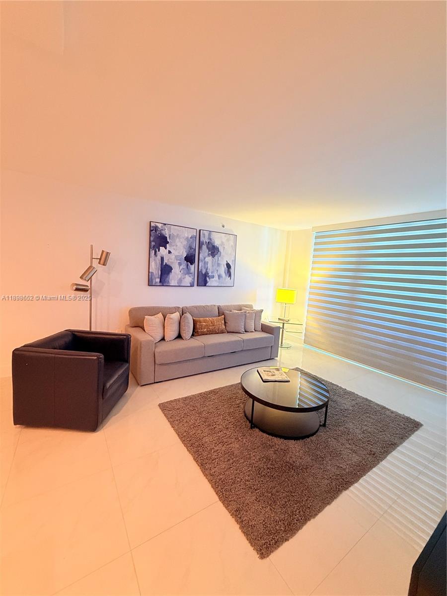 YACHT CLUB AT PORTOFINO C - Residential