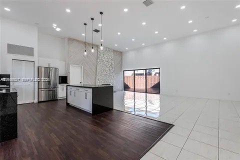 HARBOURWOOD SKETCH OF SUR - Residential