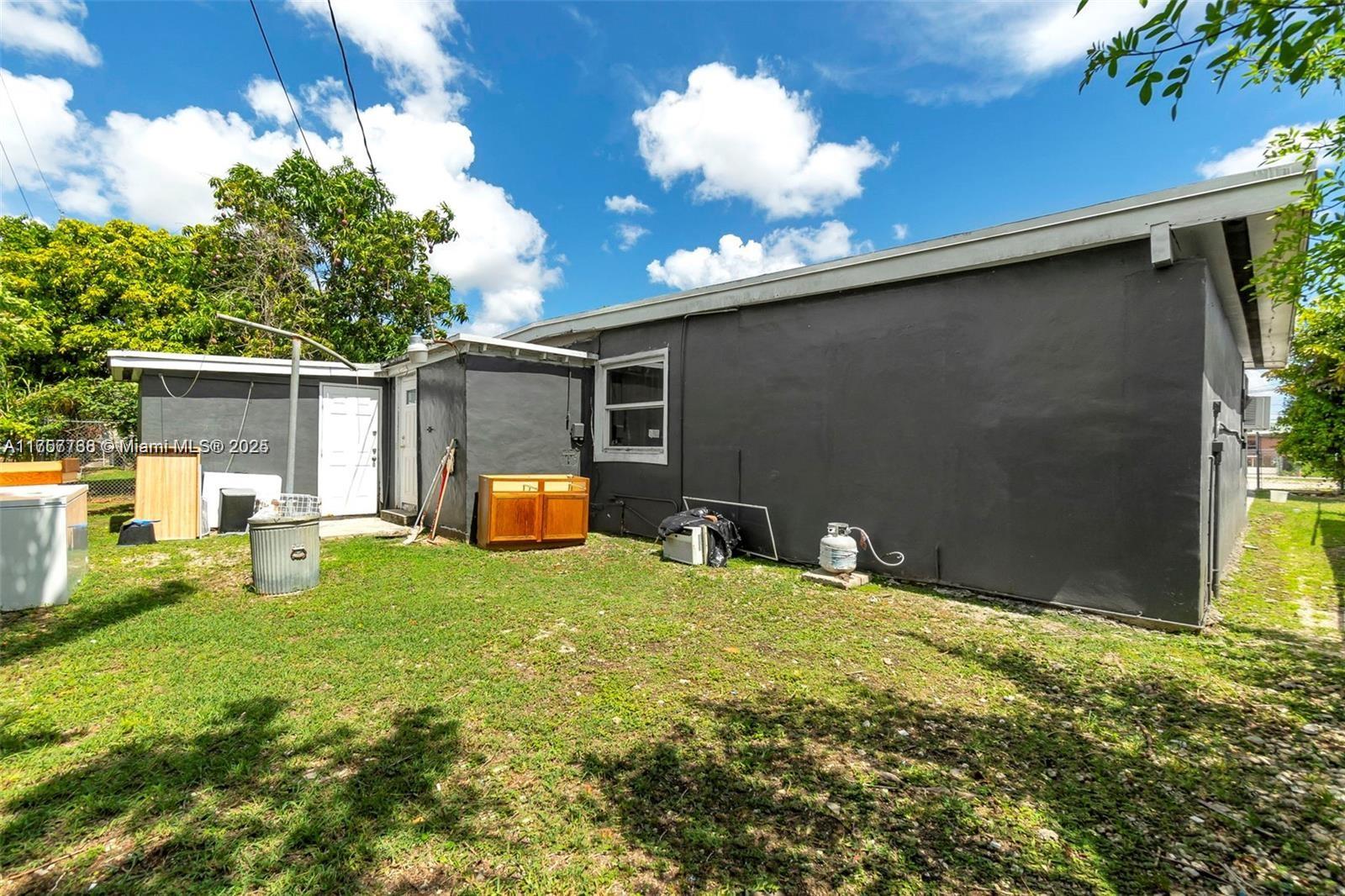 SUNNYLAND PARK NO 2 - Residential