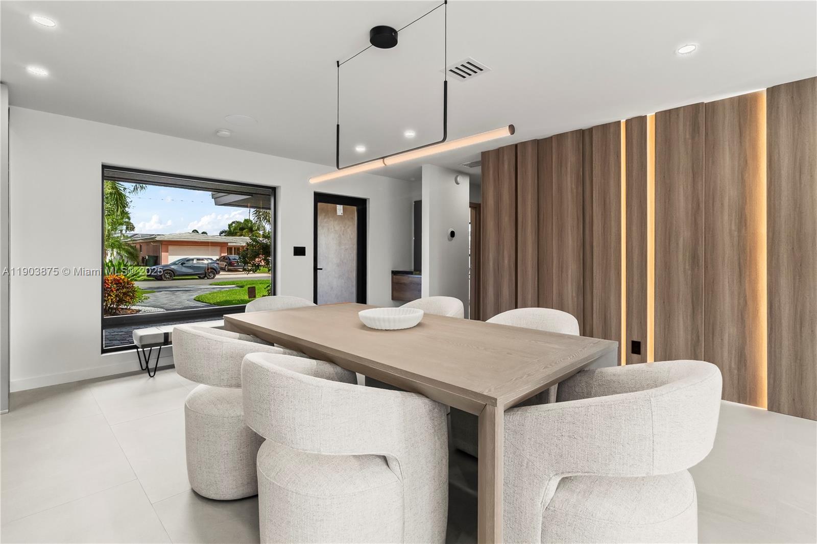 IMPERIAL POINT 2 SEC - Residential