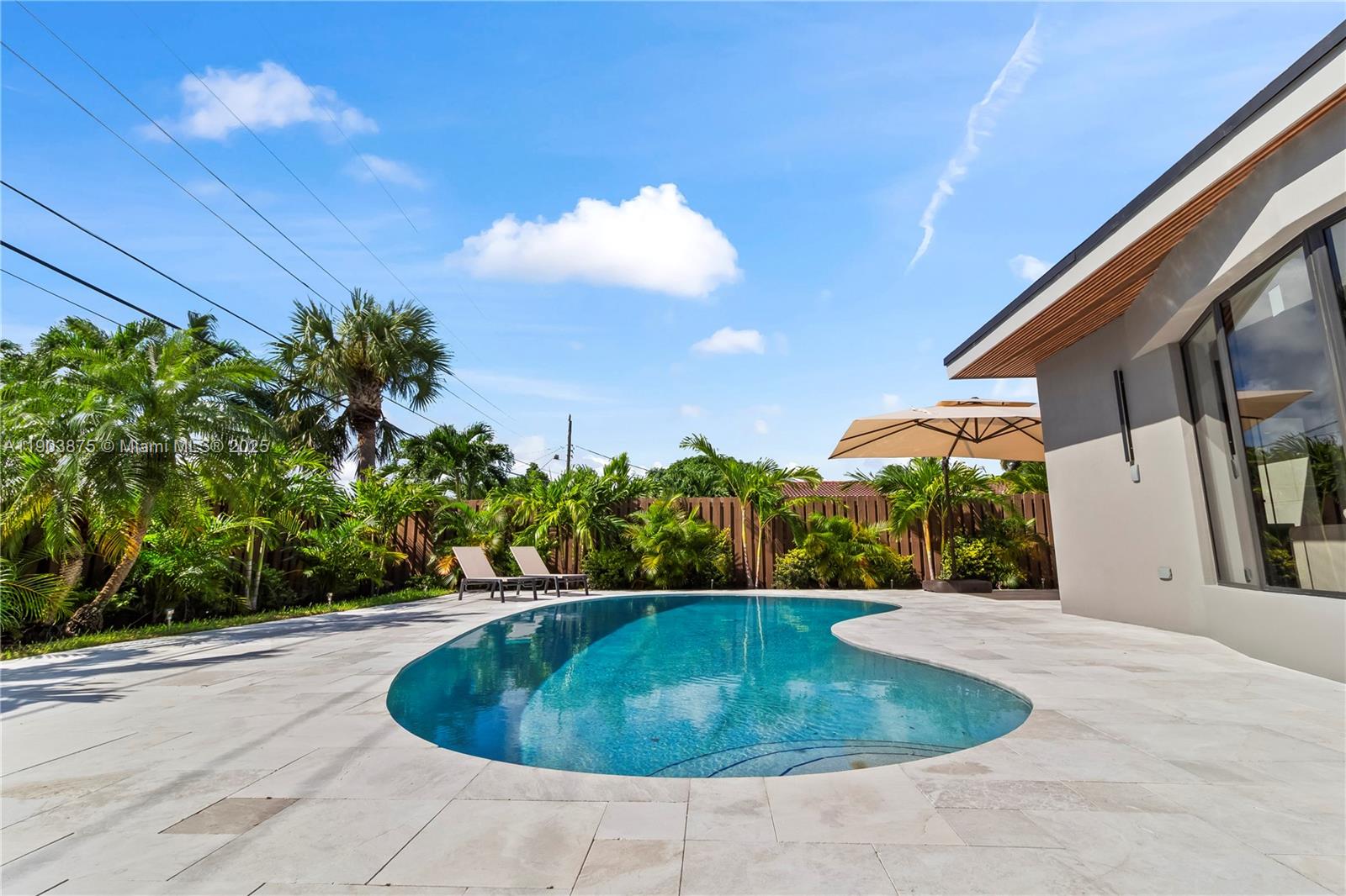 IMPERIAL POINT 2 SEC - Residential