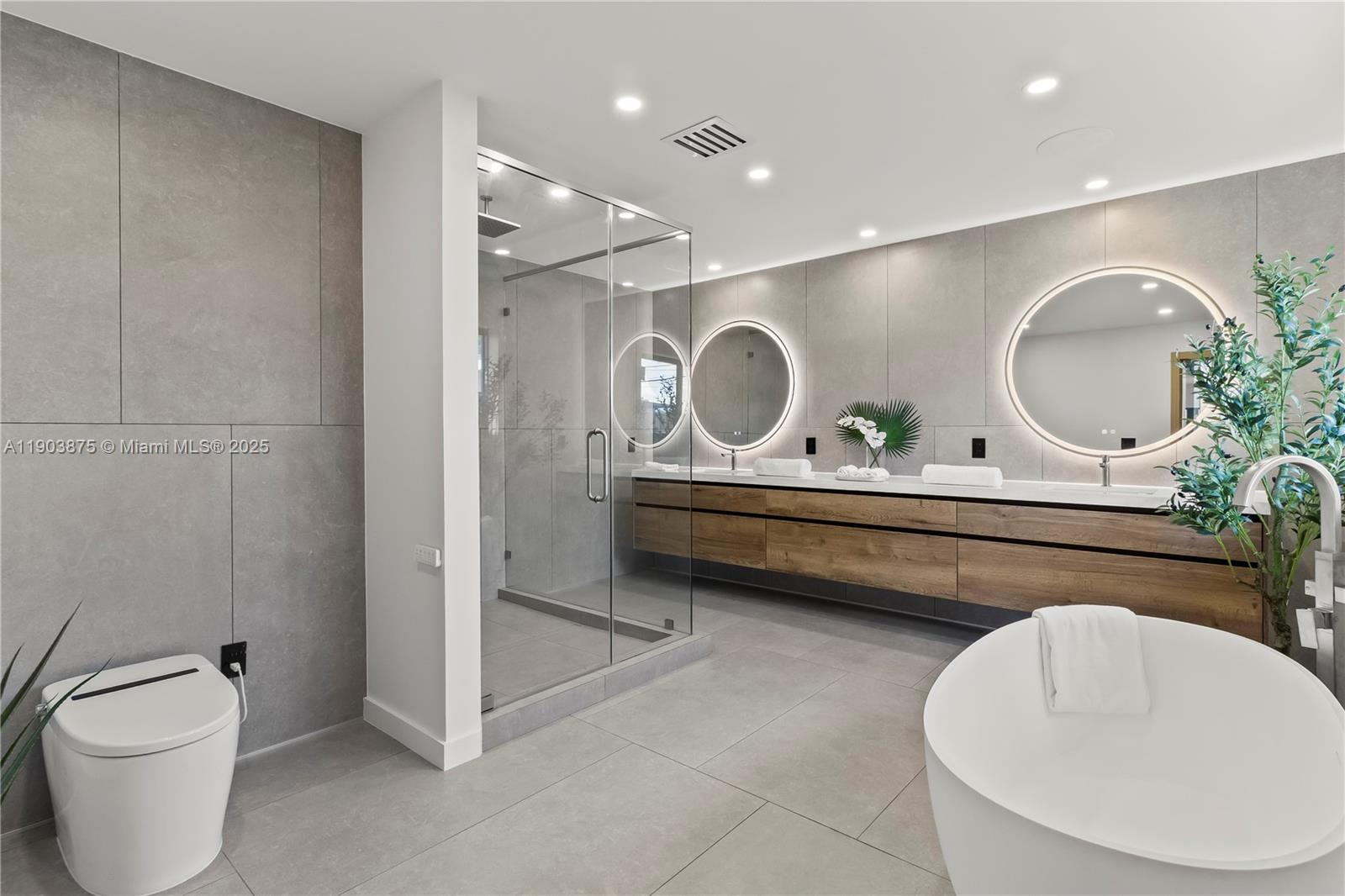 IMPERIAL POINT 2 SEC - Residential