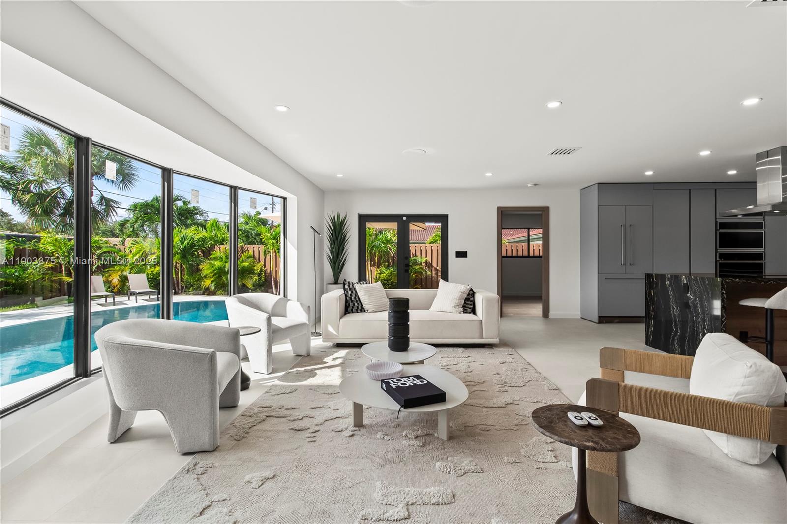 IMPERIAL POINT 2 SEC - Residential