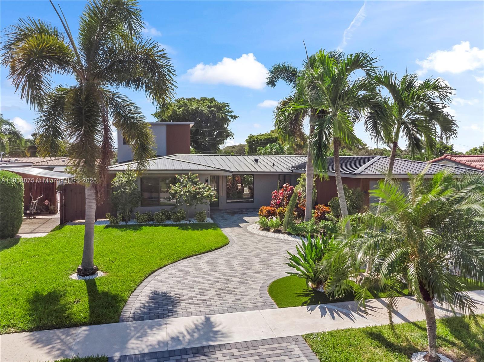 IMPERIAL POINT 2 SEC - Residential