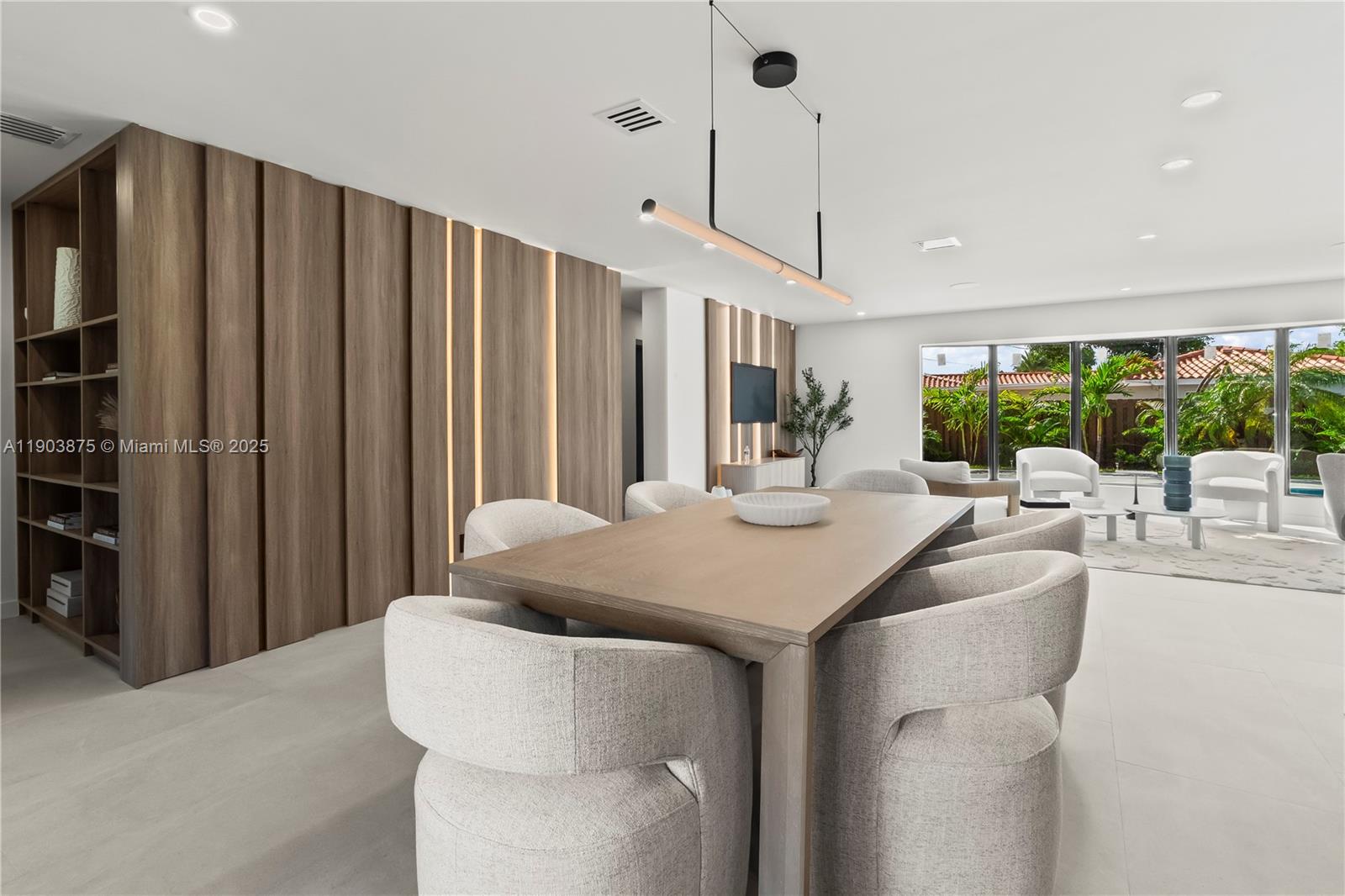 IMPERIAL POINT 2 SEC - Residential