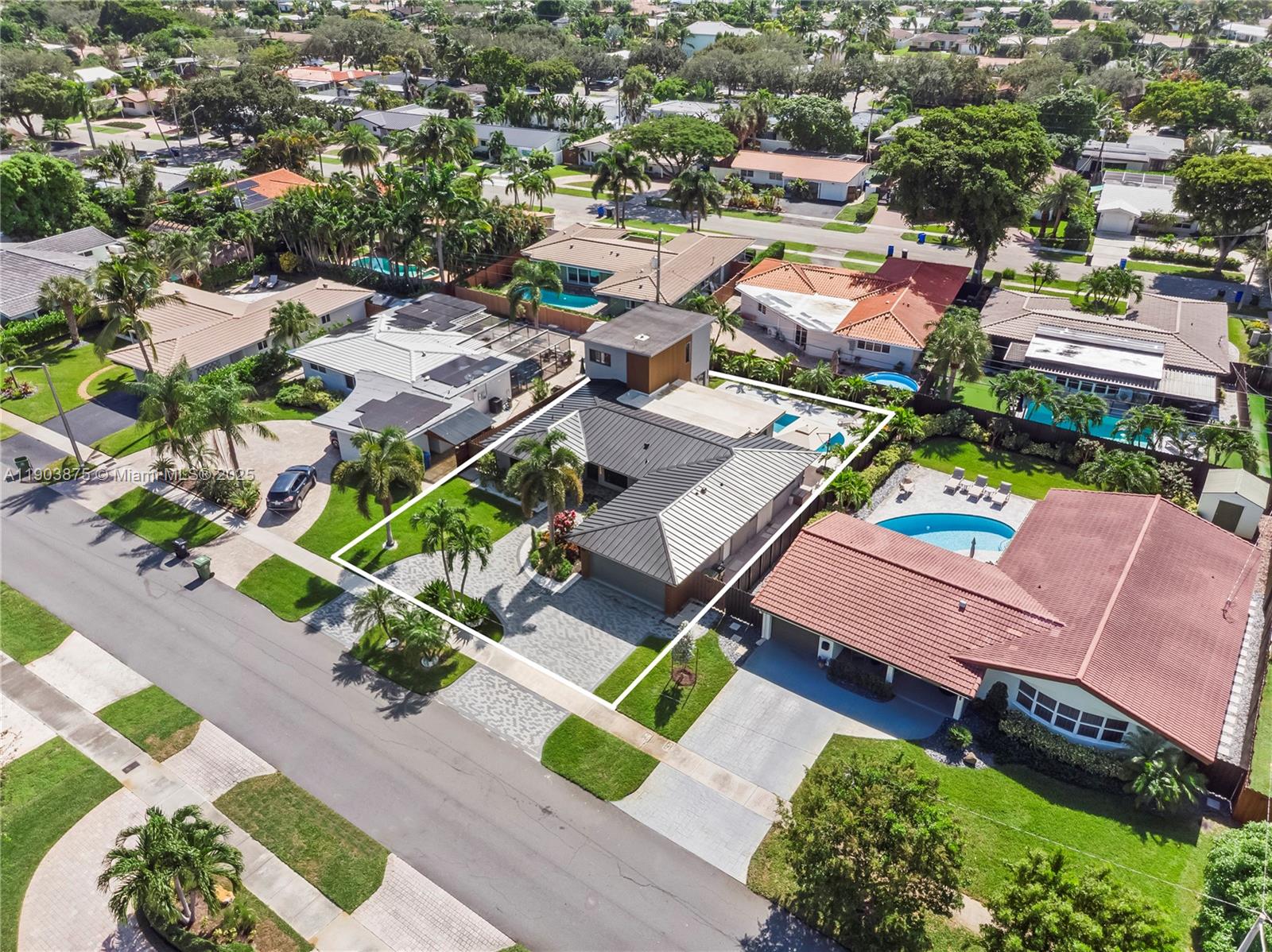 IMPERIAL POINT 2 SEC - Residential