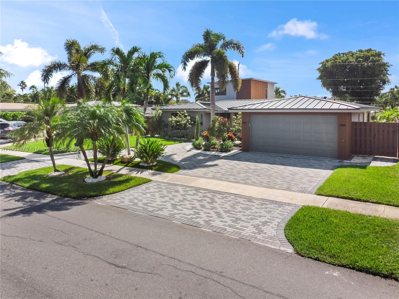 IMPERIAL POINT 2 SEC - Residential