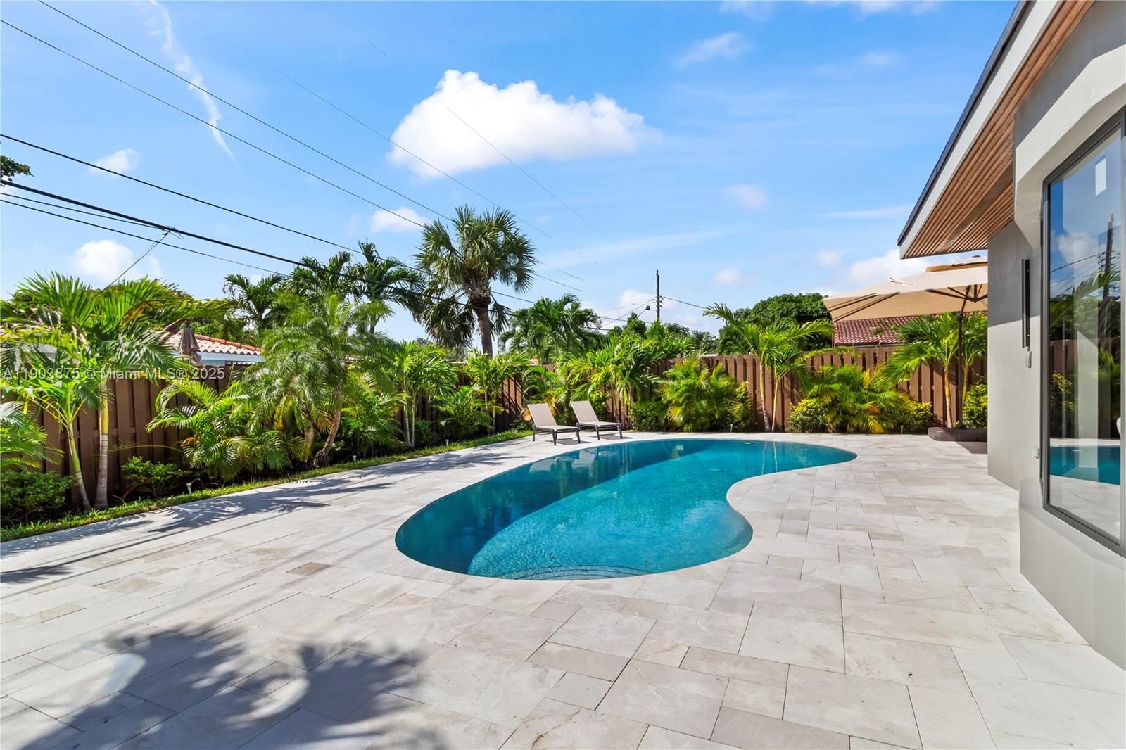 IMPERIAL POINT 2 SEC - Residential