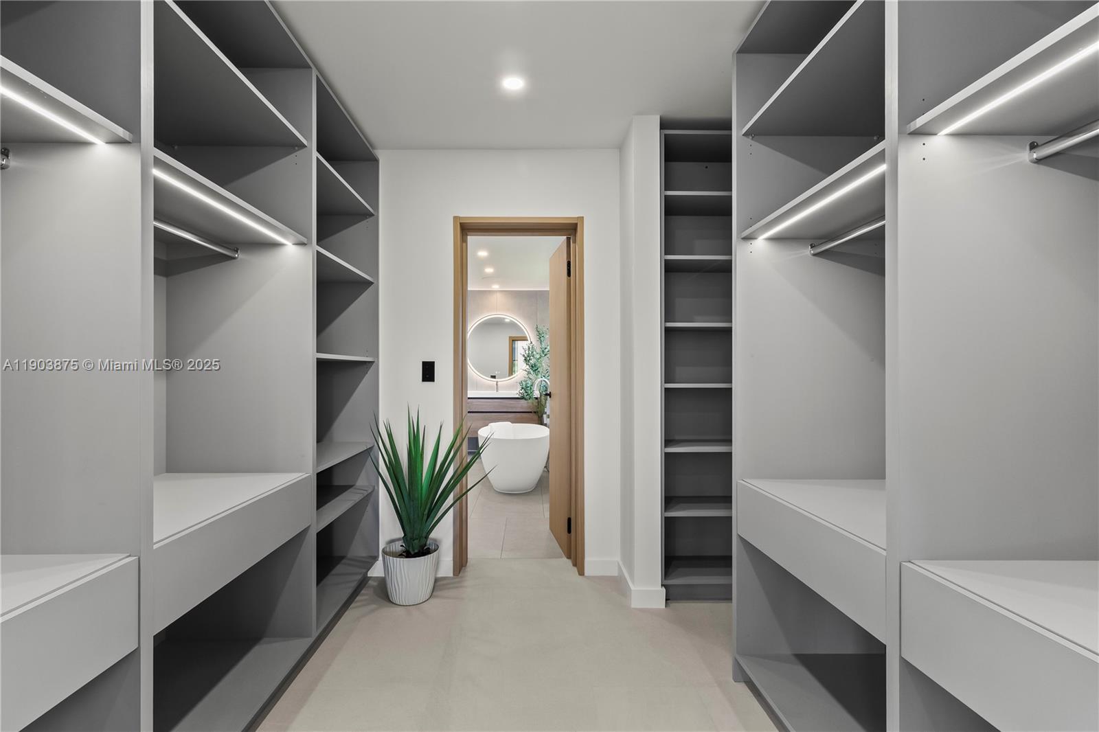 IMPERIAL POINT 2 SEC - Residential