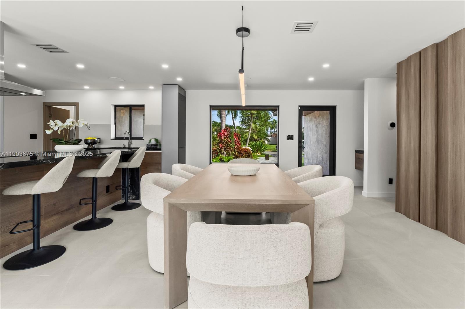 IMPERIAL POINT 2 SEC - Residential