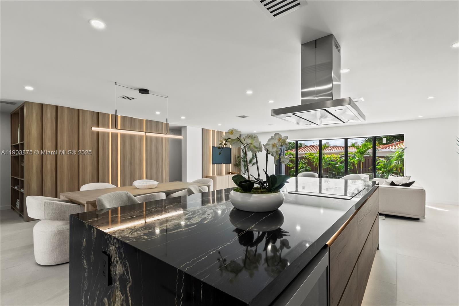 IMPERIAL POINT 2 SEC - Residential