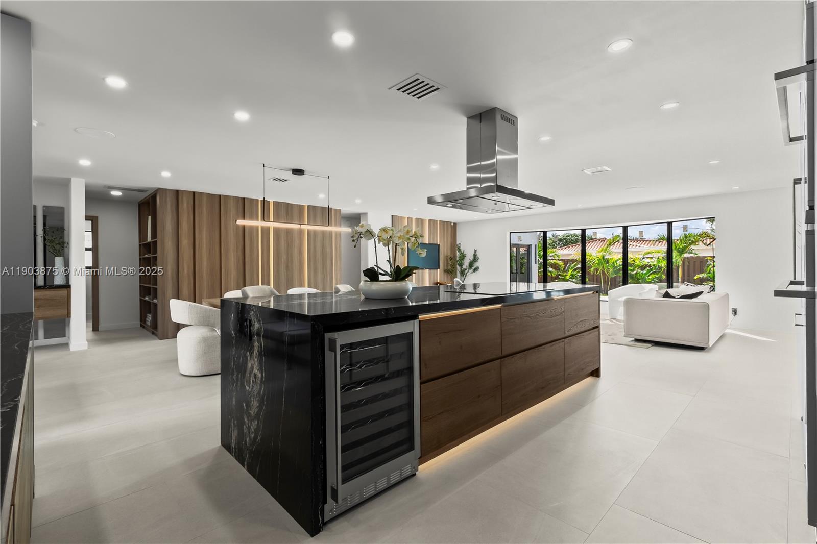 IMPERIAL POINT 2 SEC - Residential