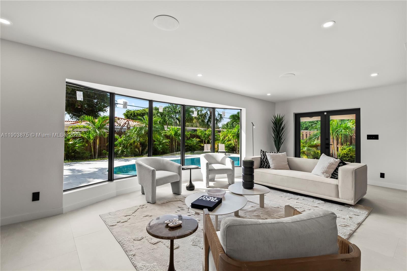 IMPERIAL POINT 2 SEC - Residential