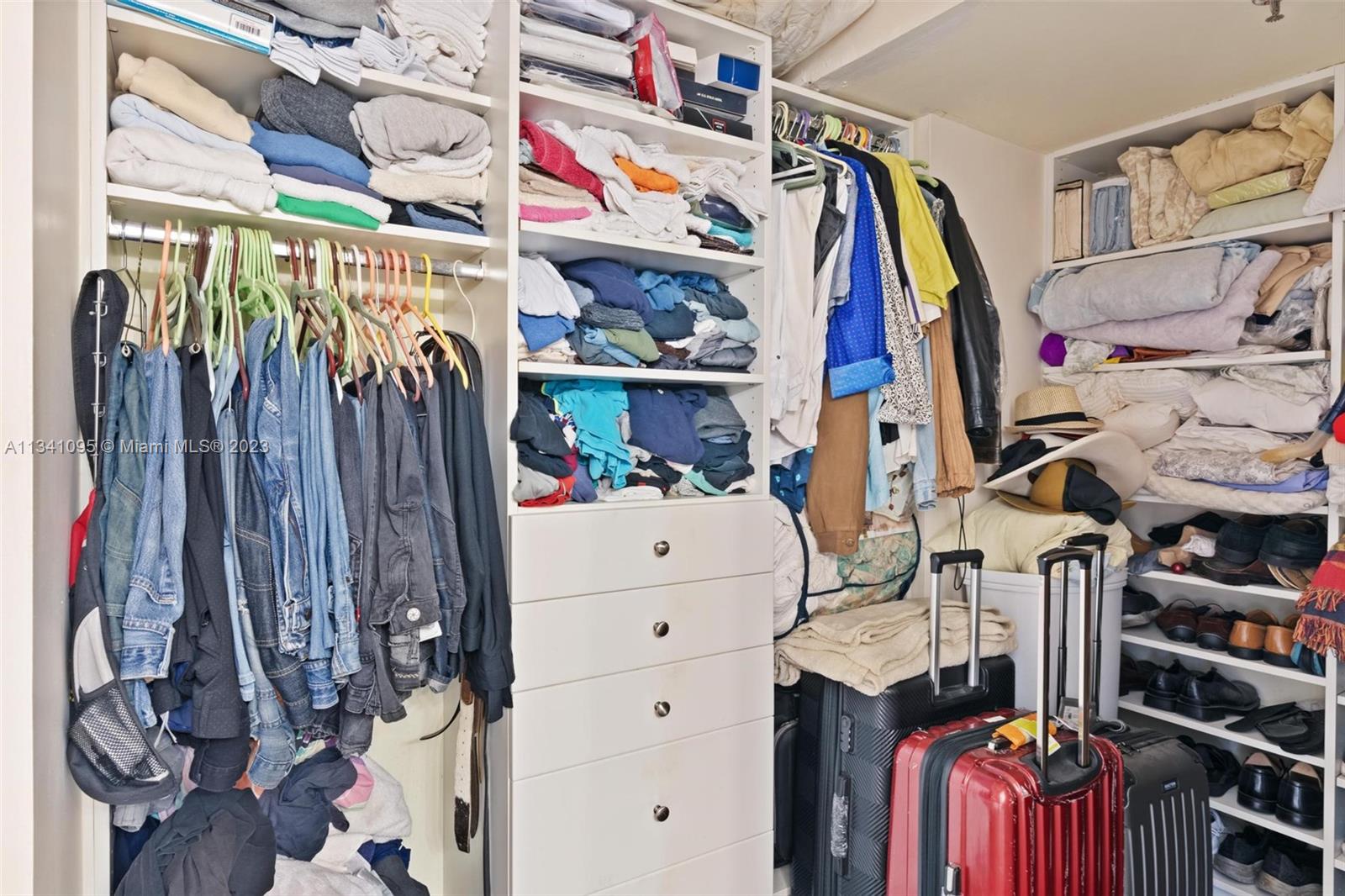 NINE ISLAND AVENUE CONDO - Residential