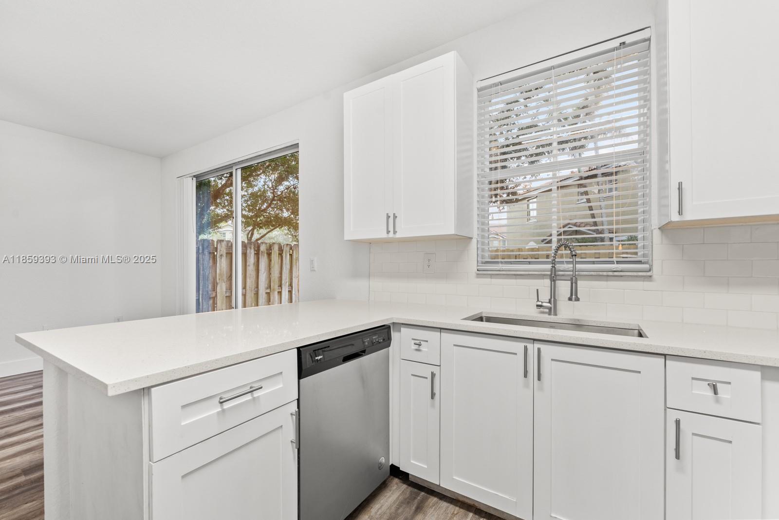 KEYS GARDEN - Residential