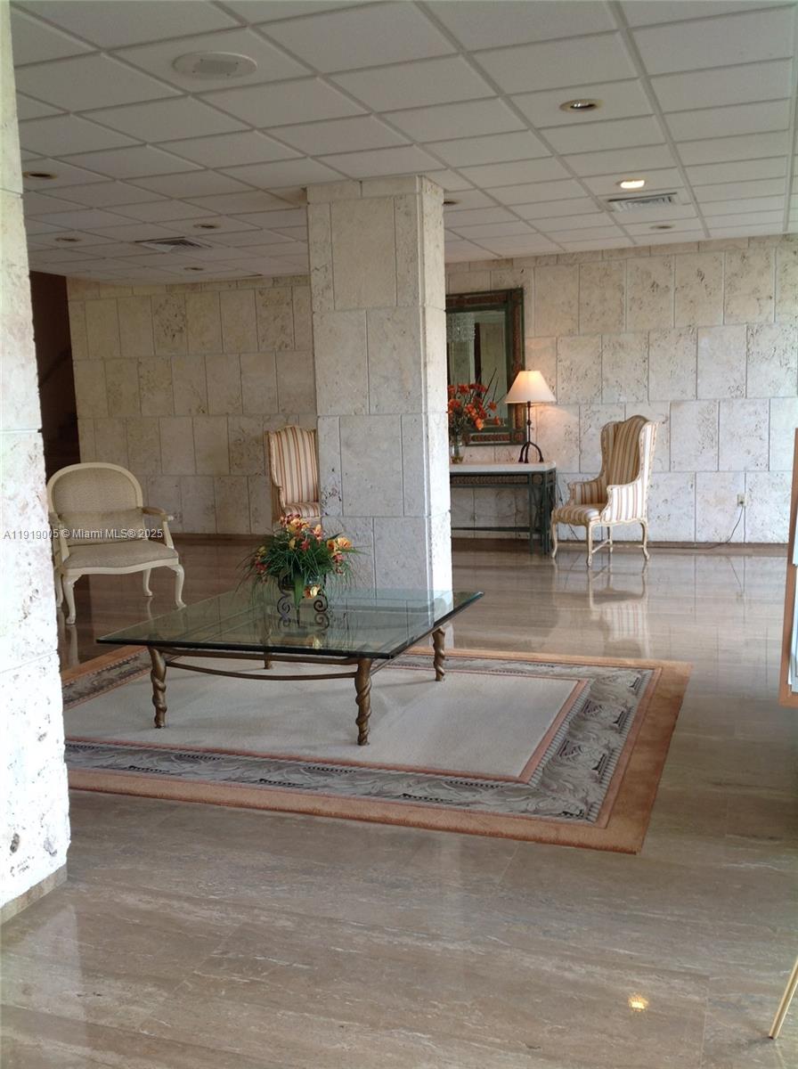 HEMISPHERES CONDO - Residential Lease