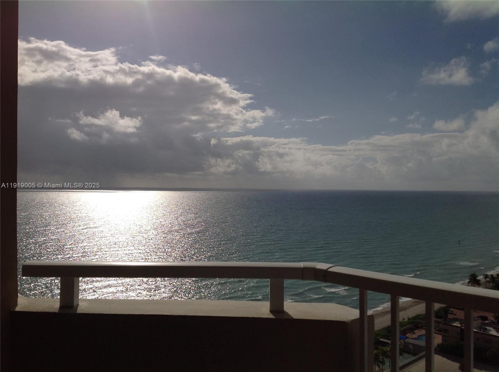 HEMISPHERES CONDO - Residential Lease